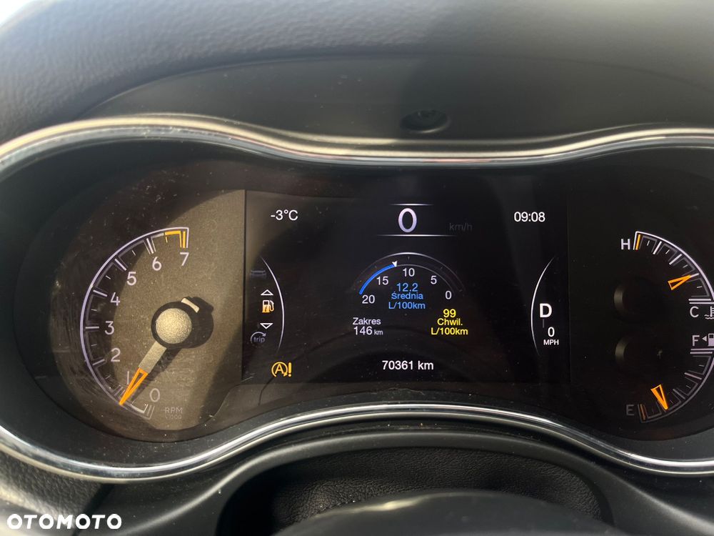 Jeep Grand Cherokee - 20