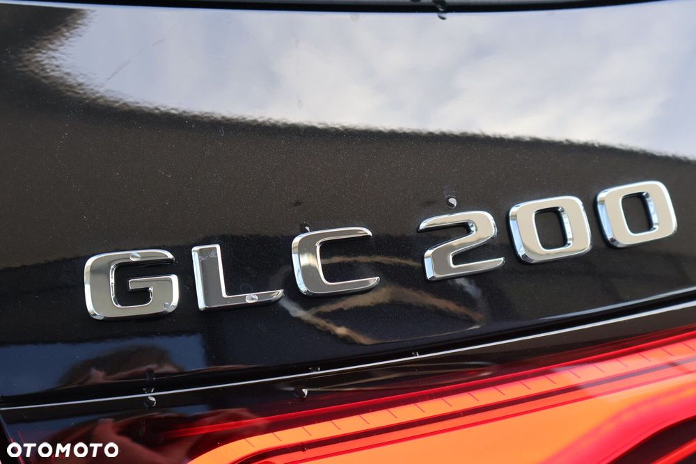 Mercedes-Benz GLC - 22
