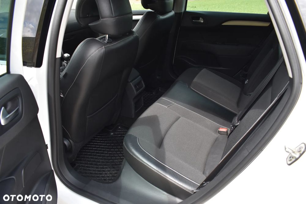 Citroën C4 1.6 HDi Attraction - 7