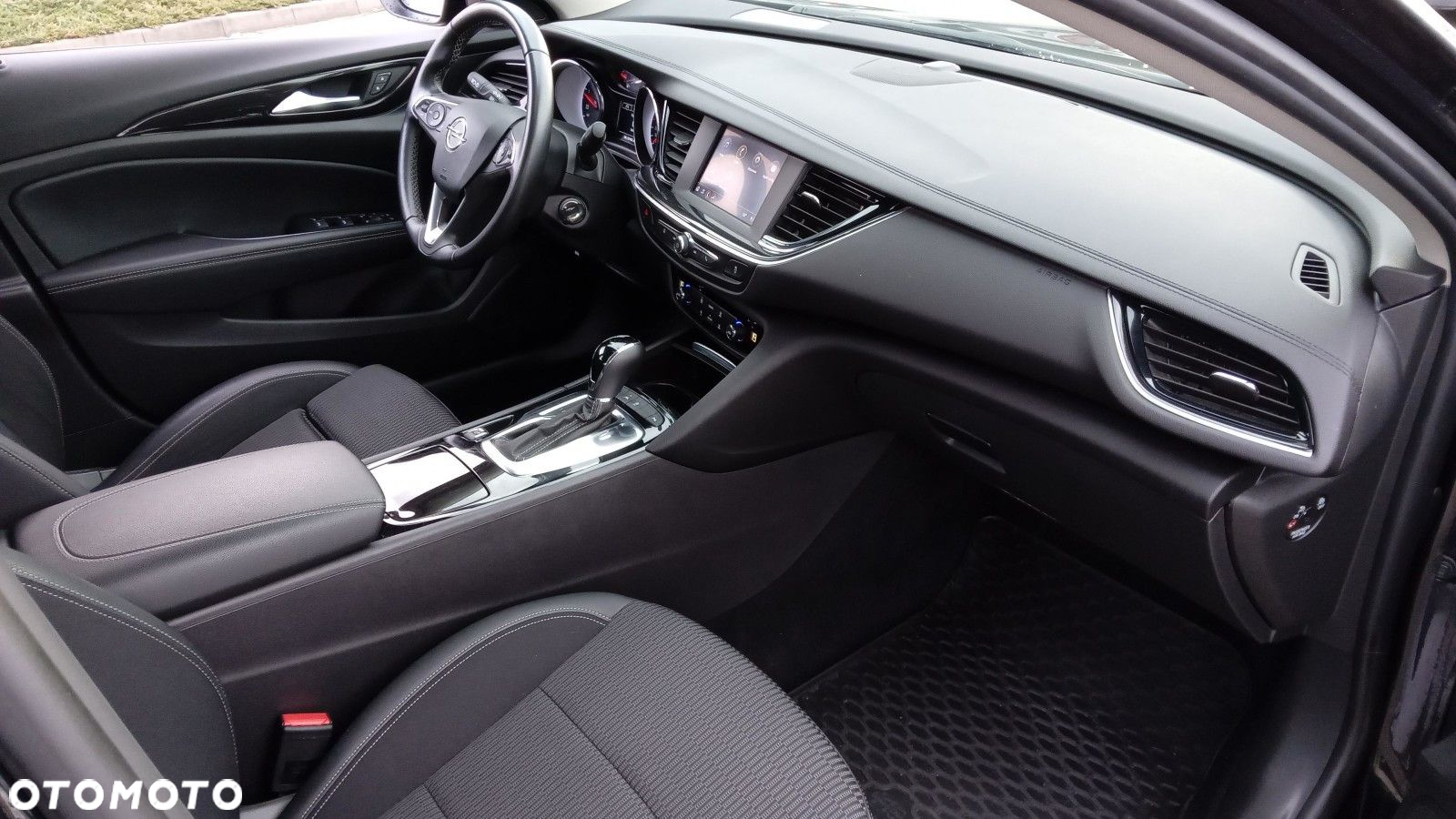 Opel Insignia - 26