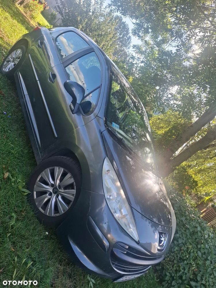 Peugeot 207 - 2