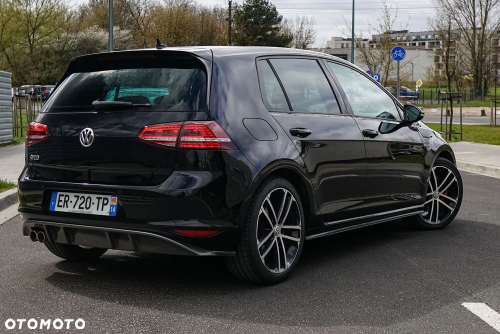Volkswagen Golf 2.0 TDI BMT GTD - 3