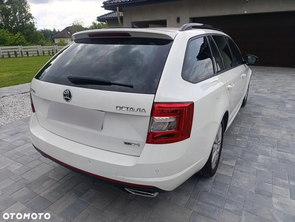 Skoda Octavia 2.0 TDI DSG RS - 4