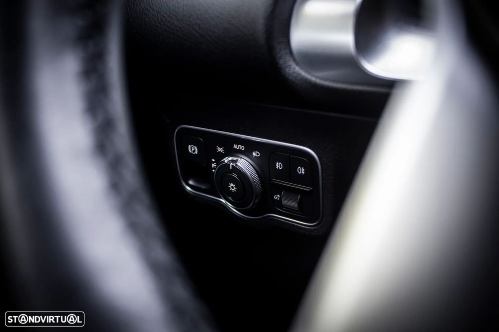 Mercedes-Benz GLB 200 d 4Matic - 20