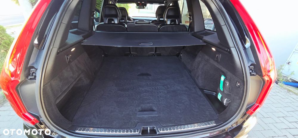 Volvo XC 90 D5 AWD Geartronic RDesign - 28
