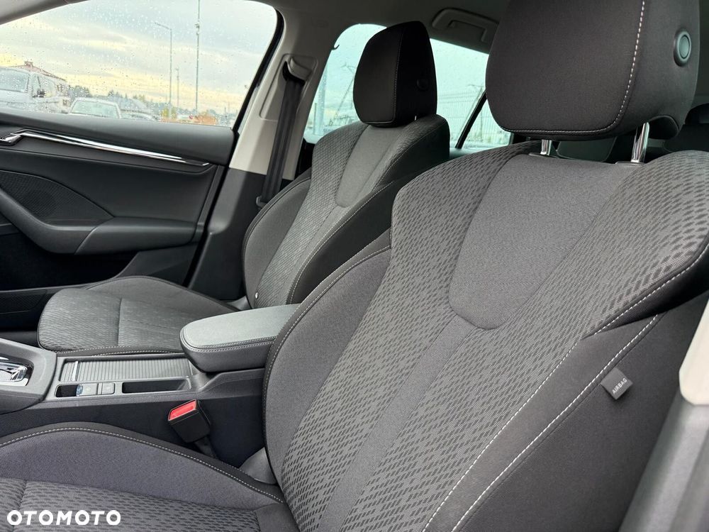 Skoda Octavia 2.0 TDI Style DSG - 11