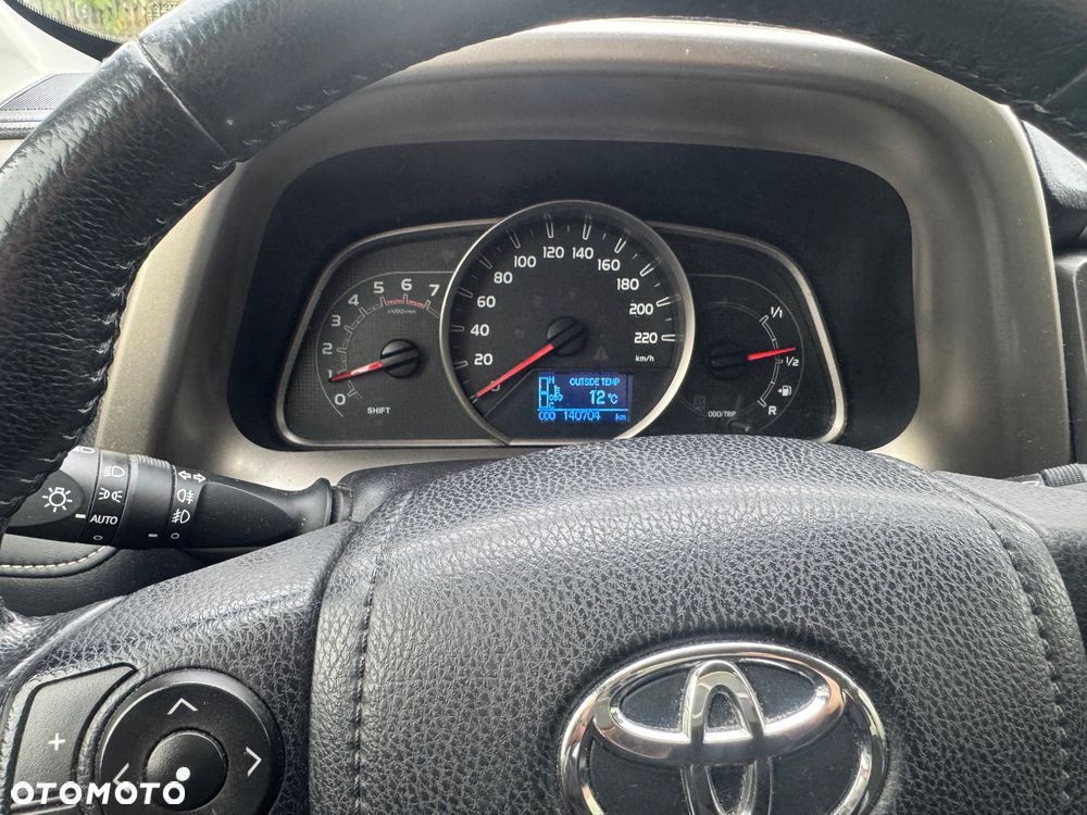 Toyota RAV4 - 16