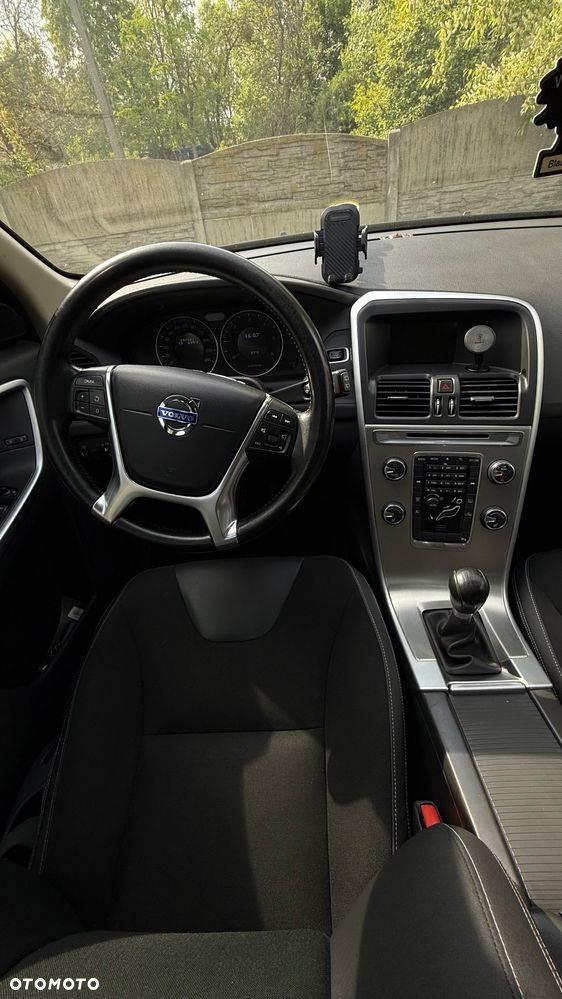 Volvo XC 60 DRIVe Kinetic - 12