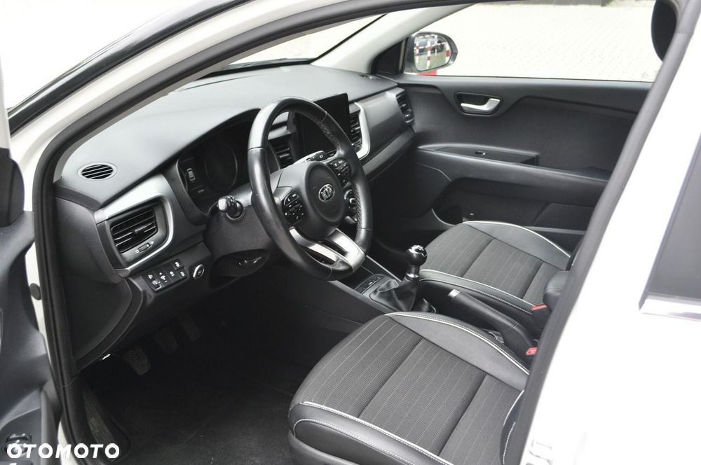 Kia Stonic - 6