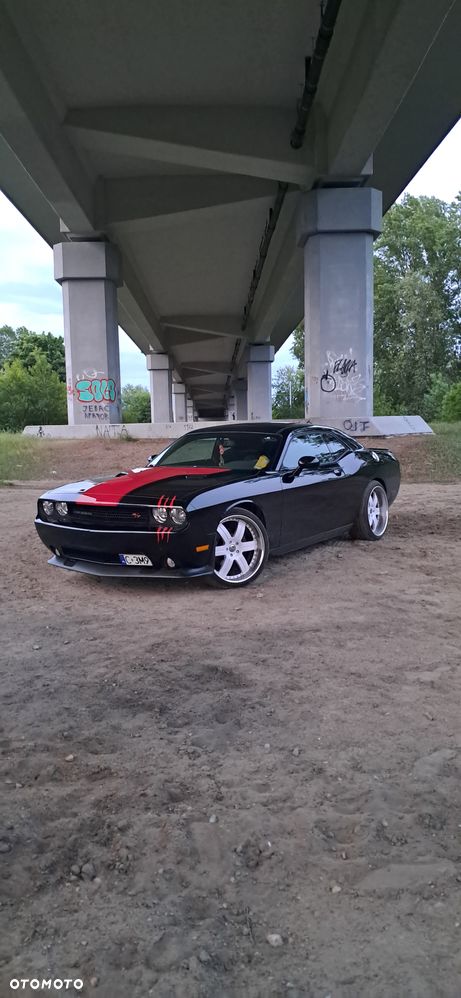 Dodge Challenger - 5