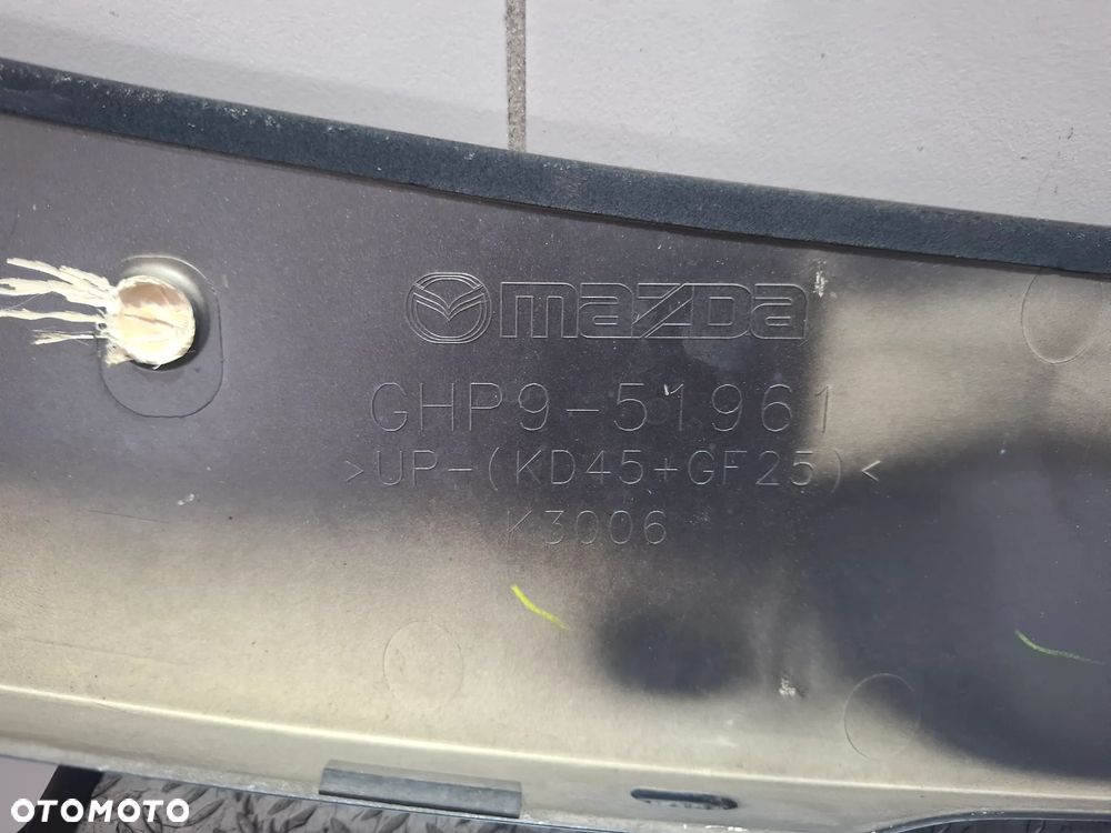 Spoiler górny klapy bagażnika Mazda 6 2018 rok lift kombi nr GHP951961 - 3