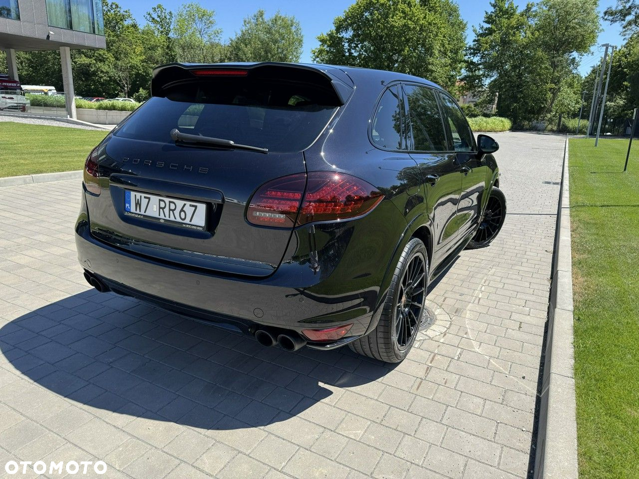 Porsche Cayenne - 6