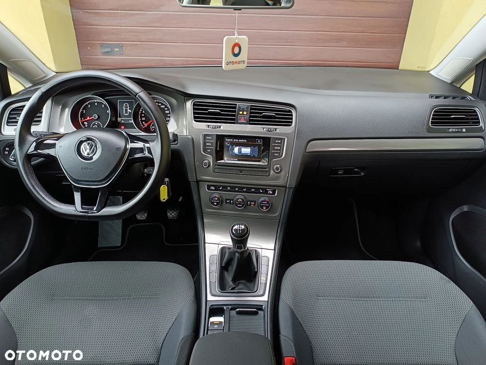 Volkswagen Golf 1.2 TSI BMT Trendline Perfectline - 13