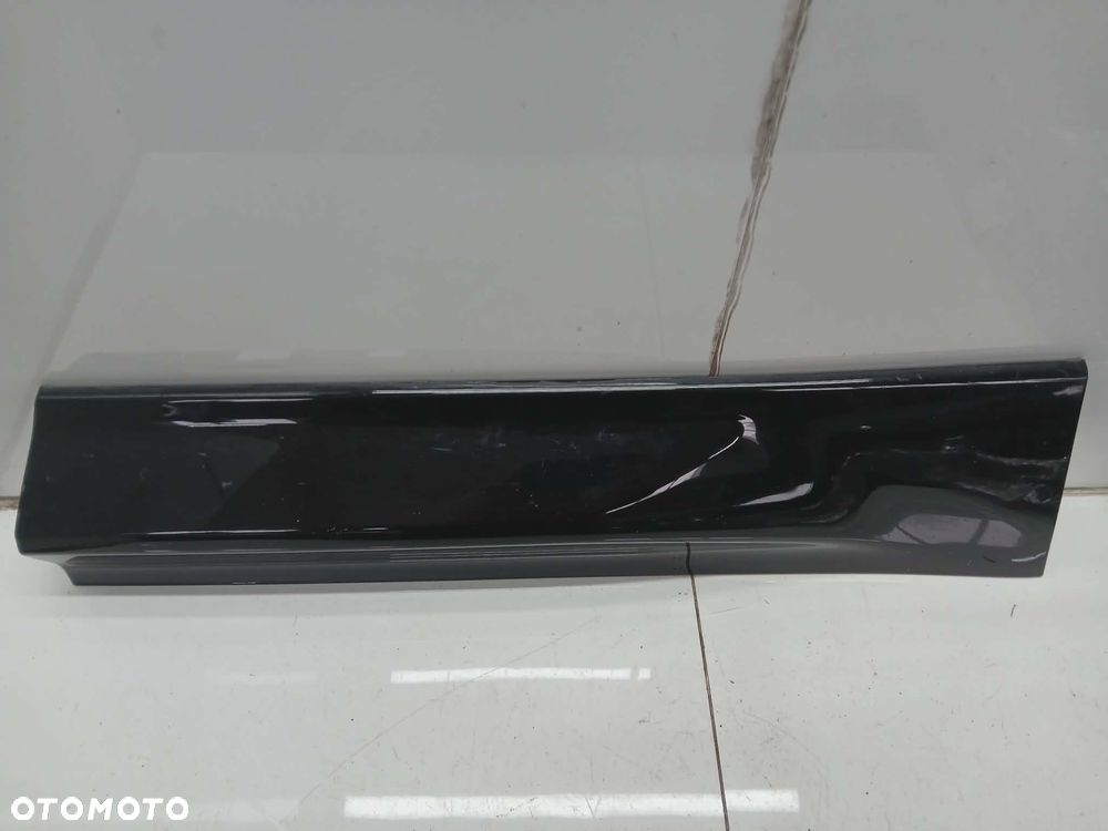 VOLVO XC60 II LISTWA NA DRZWI PRAWA TYŁ TYLNA 31440305 - 1