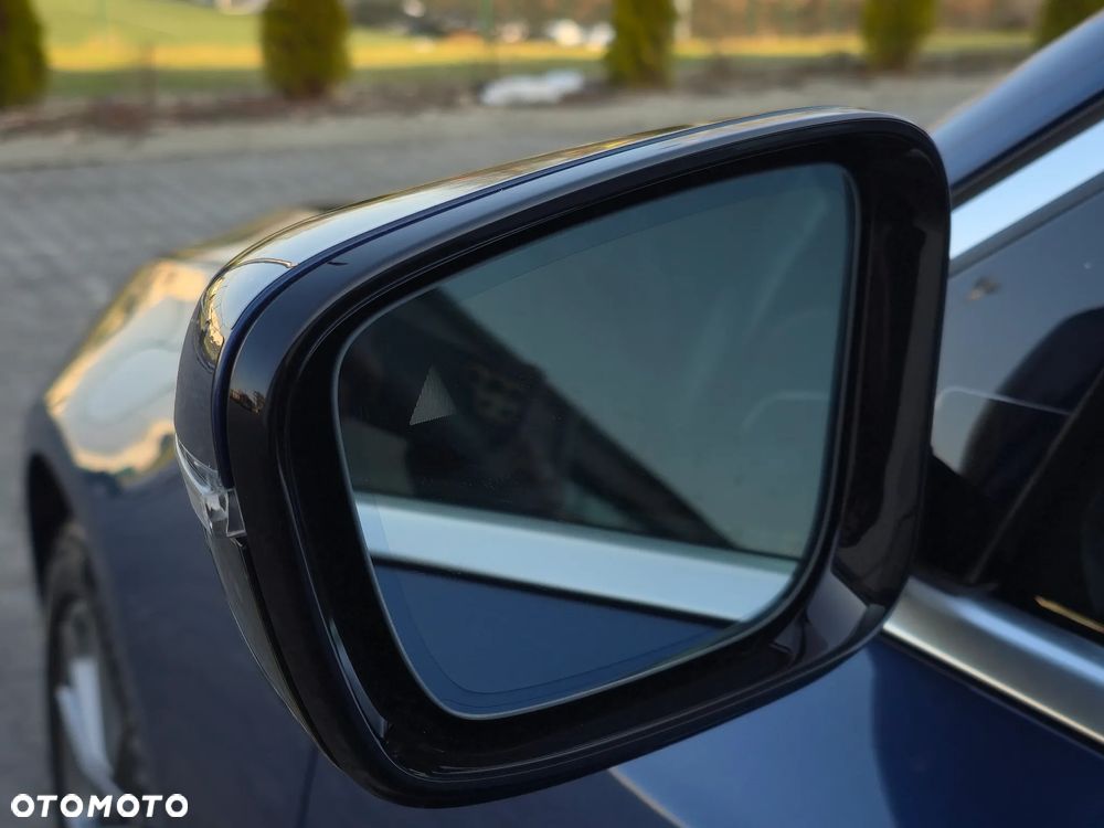 BMW Seria 3 330i xDrive Sport Line - 22