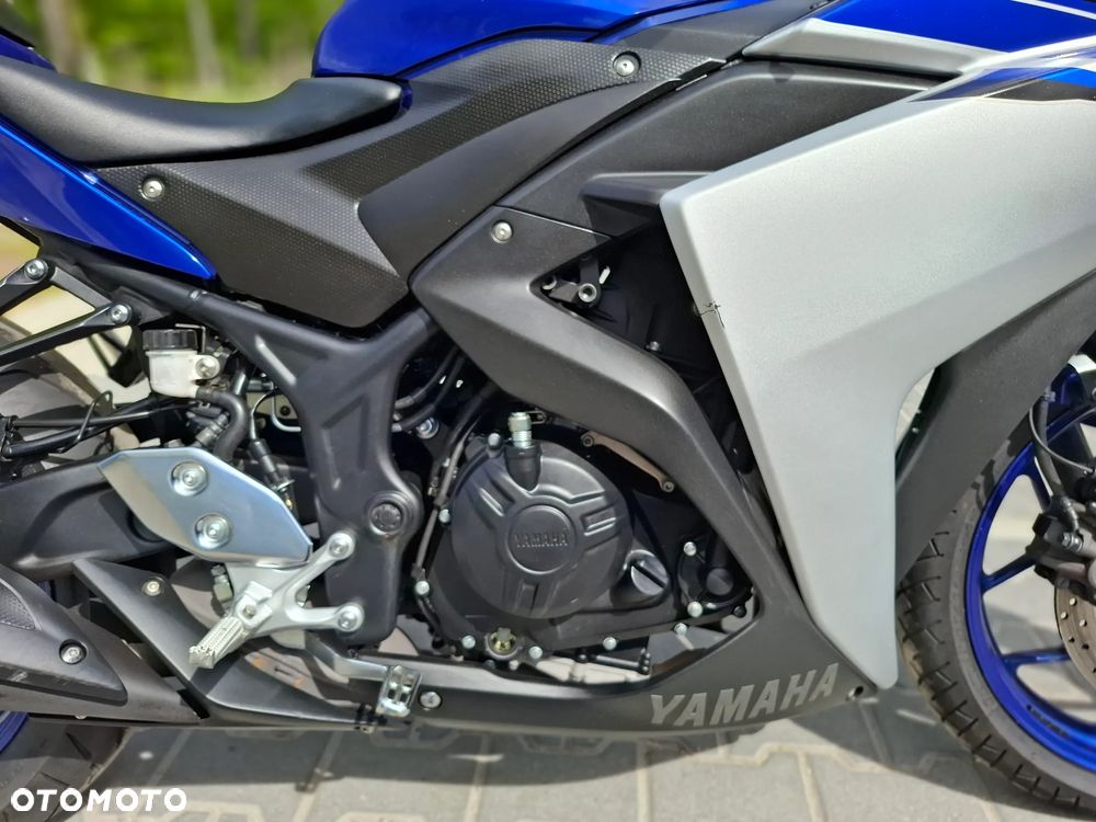 Yamaha YZF - 11