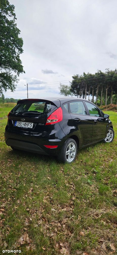 Ford Fiesta 1.4 TDCi Ambiente - 11