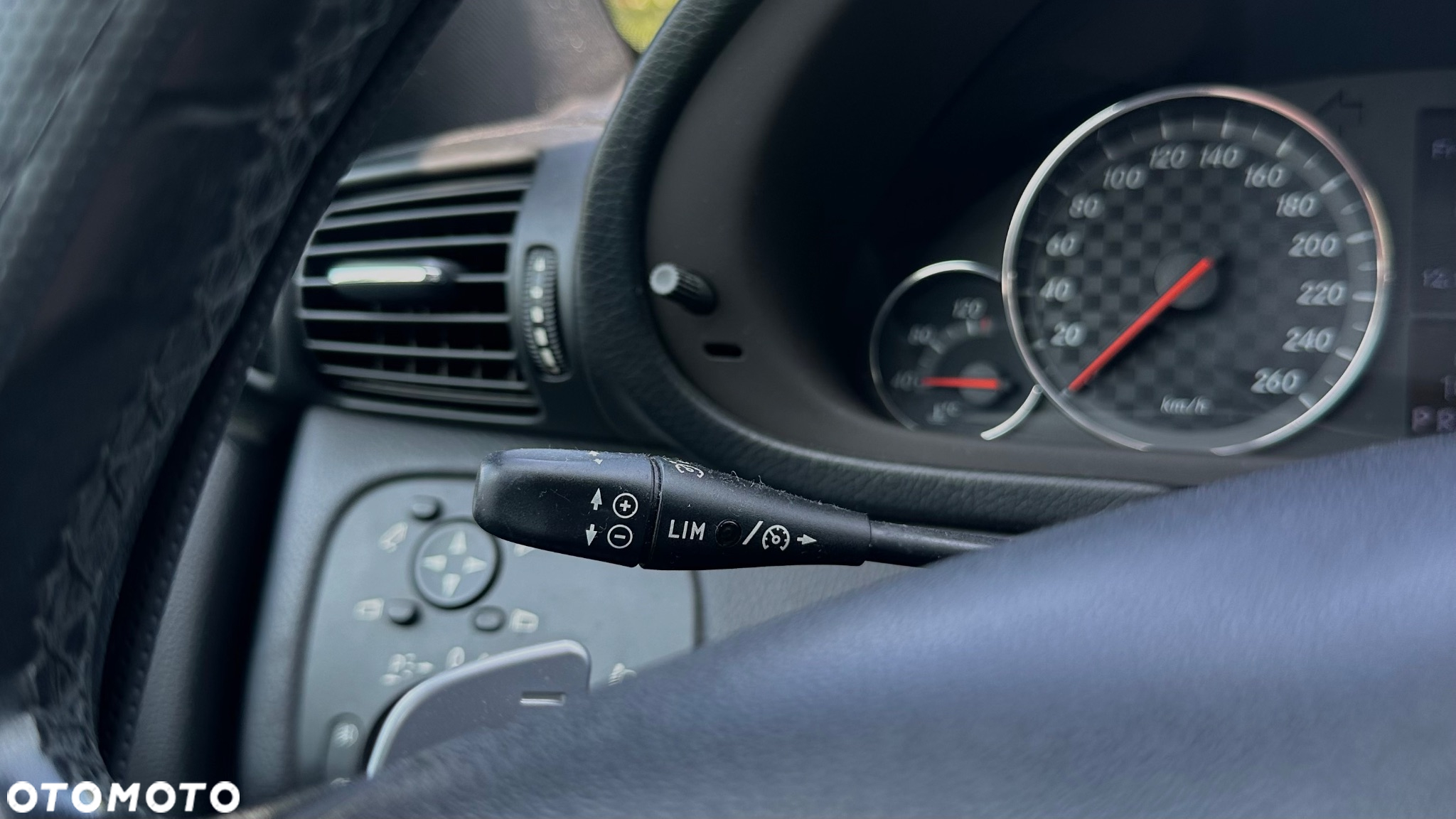 Mercedes-Benz CLC - 15