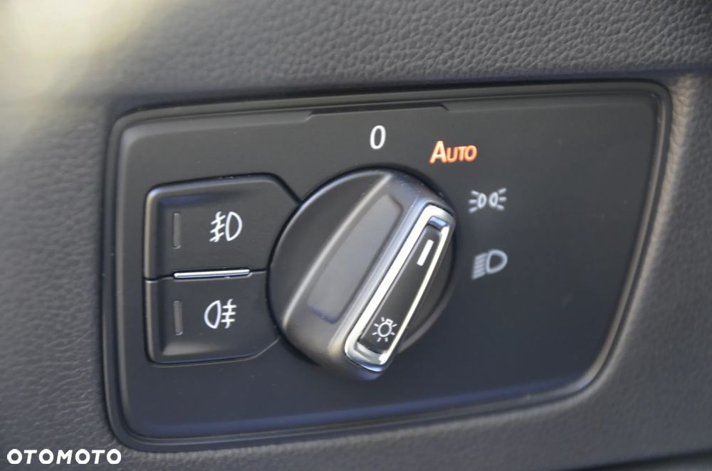 Volkswagen Passat - 23