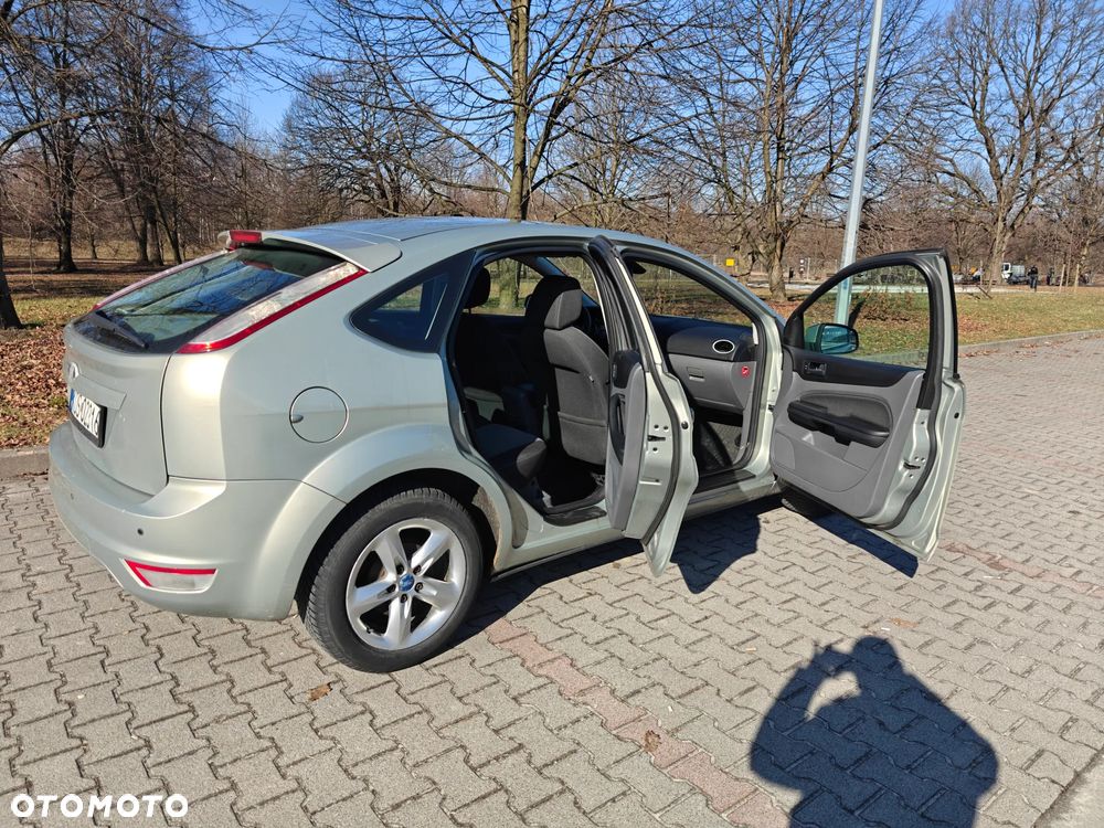 Ford Focus - 14
