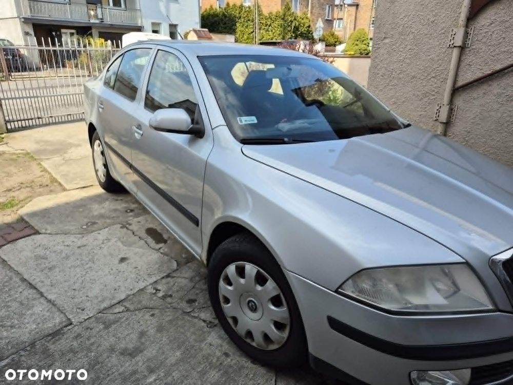 Skoda Octavia 1.6 Tour - 2