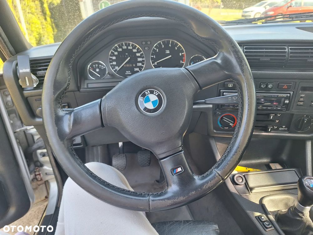 BMW Seria 3 318i - 8