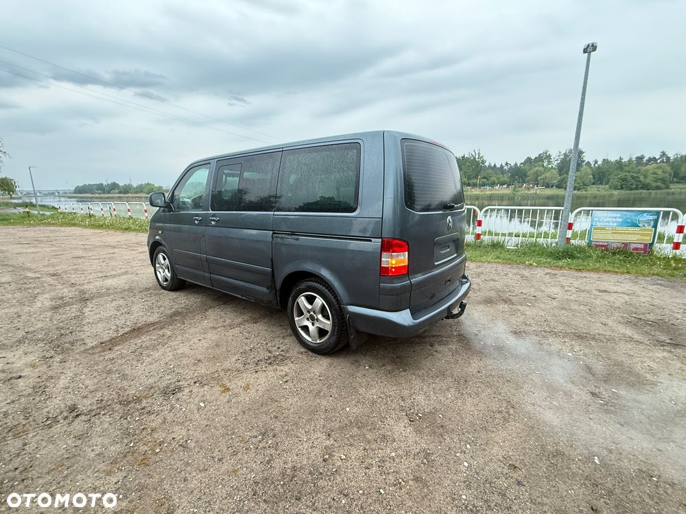 Volkswagen Multivan - 4