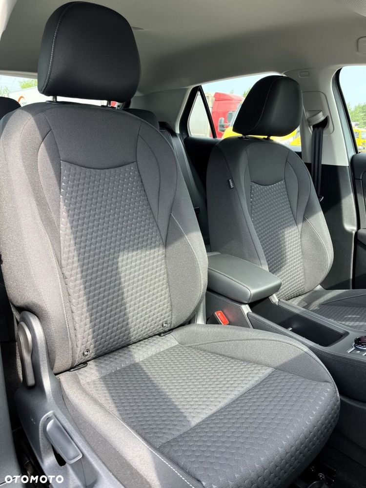 Volkswagen T-Roc 1.5 eTSI Life DSG - 32
