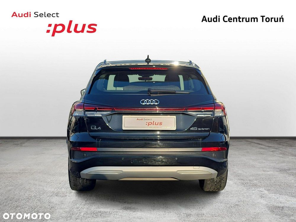 Audi Q4 e-tron - 4