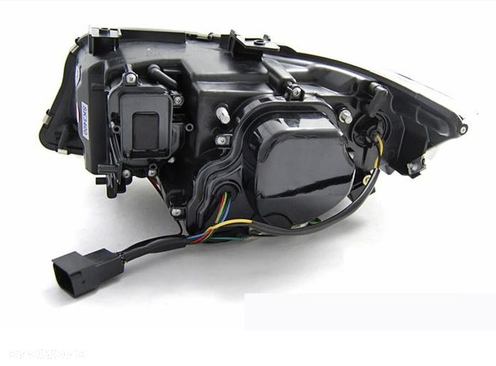 LAMPY REFLEKTORY DO BMW E90, E91 OD 2005 DO 2008 Roku LED 3D XENON - 5