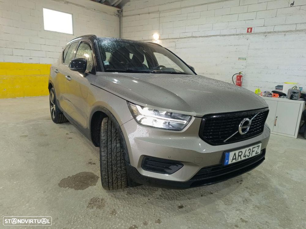 Volvo XC 40 1.5 T4 PHEV R-Design - 4