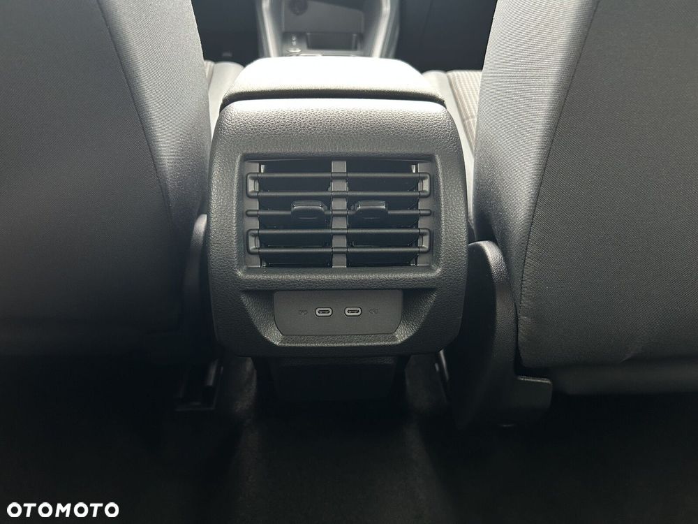 Volkswagen Caddy 2.0 TDI DSG - 34