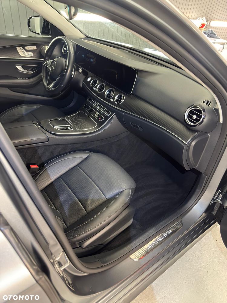 Mercedes-Benz Klasa E 400 d 4-Matic AMG - 16