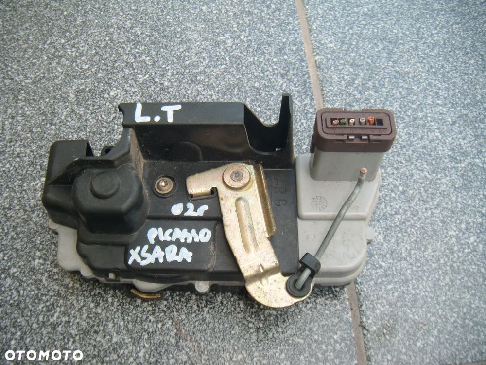 citroen xsara picasso  02r zamek drzwi lewy tył - 1