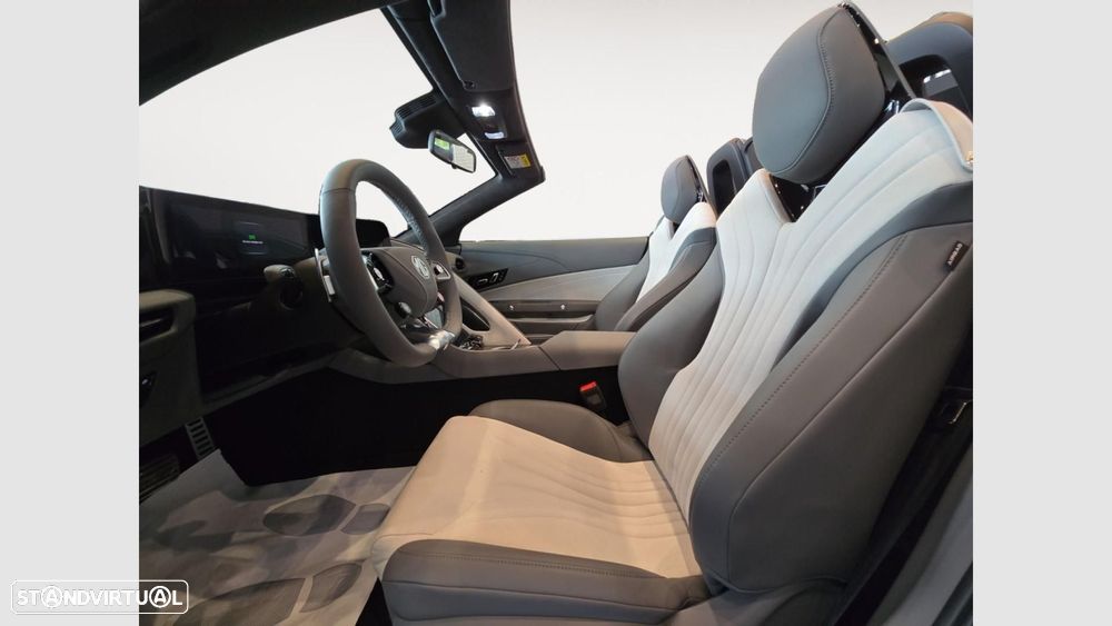 MG Cyberster 77 kWh GT - 14