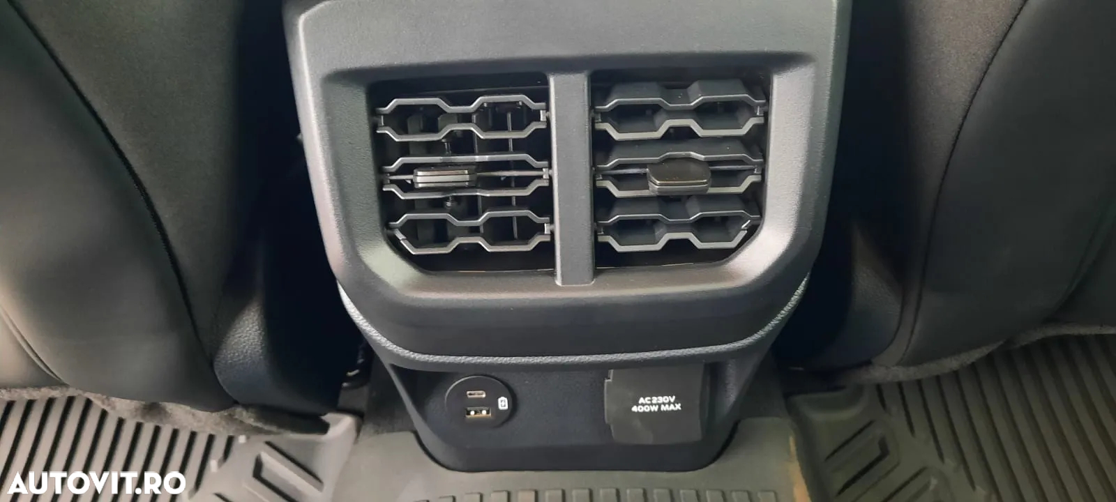 Ford Raptor - 24