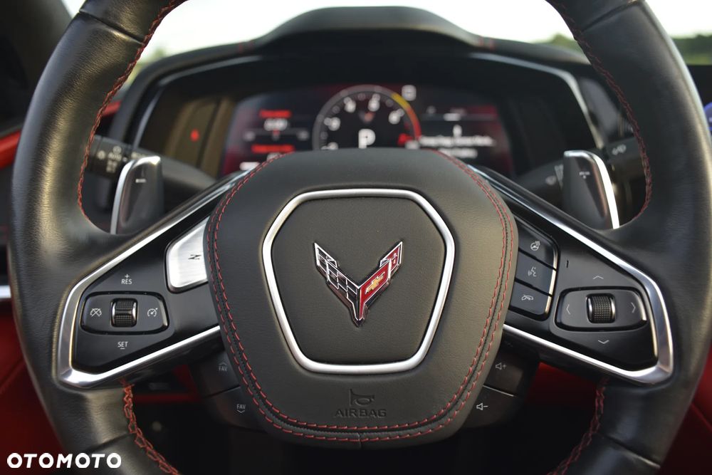Chevrolet Corvette - 23