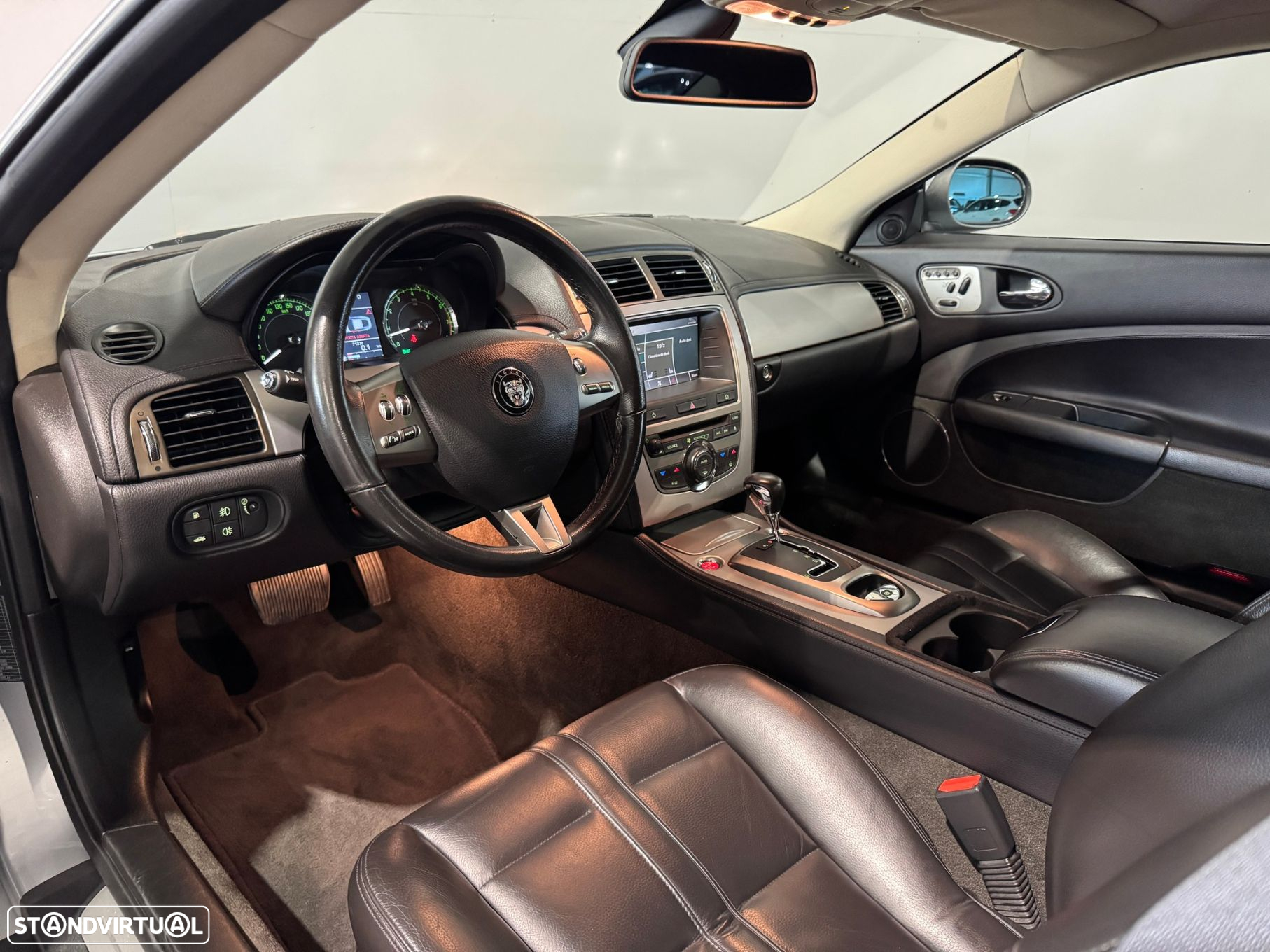 Jaguar XK 4.2 V8 Coupé - 27
