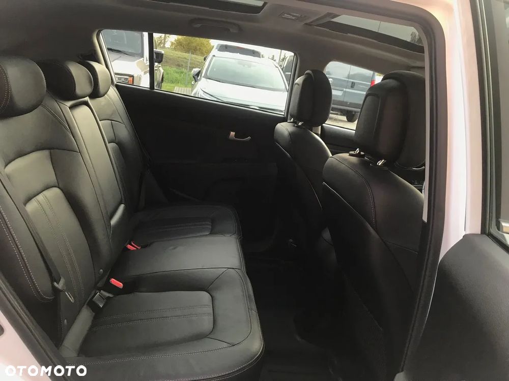 Kia Sportage 2.0 CRDI XL AWD - 22
