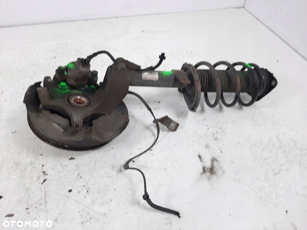 VOLVO S40 II 1.6D 06R ZWROTNICA MCPHERSON PRAWY PRZOD 31277587 - 7