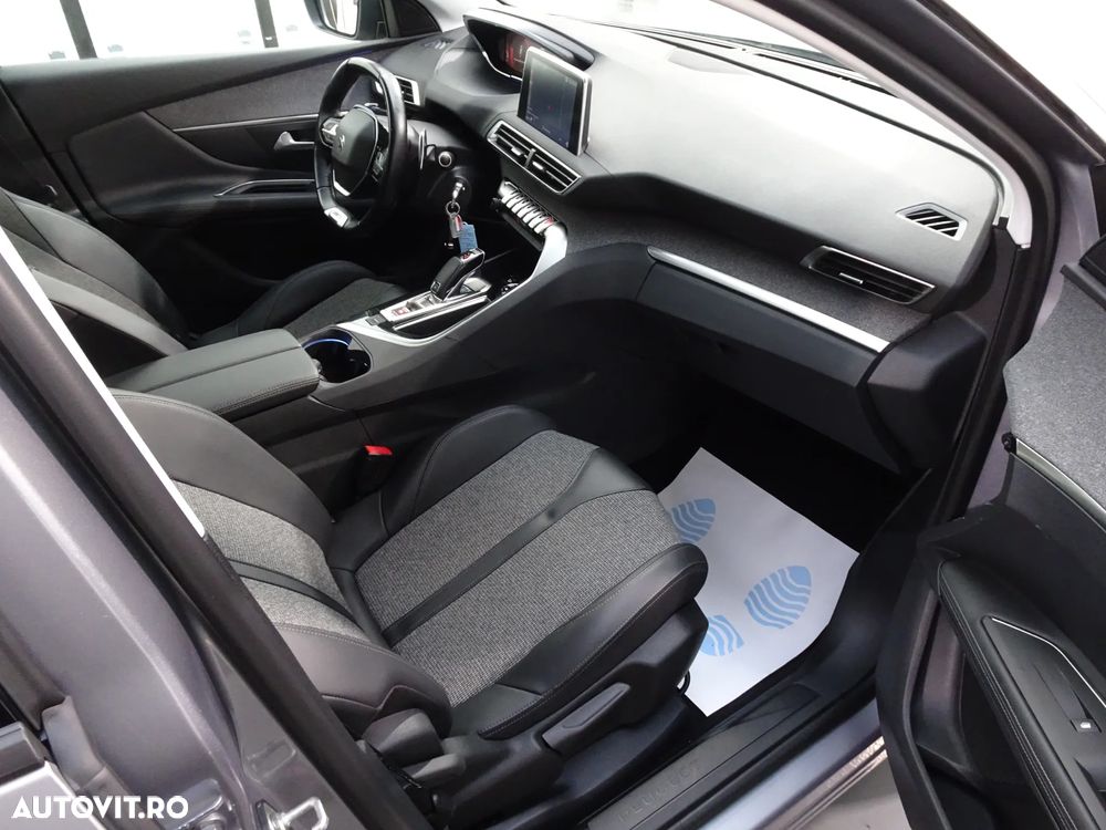 Peugeot 3008 1.2 PureTech Turbo S&S EAT6 GT-Line - 16