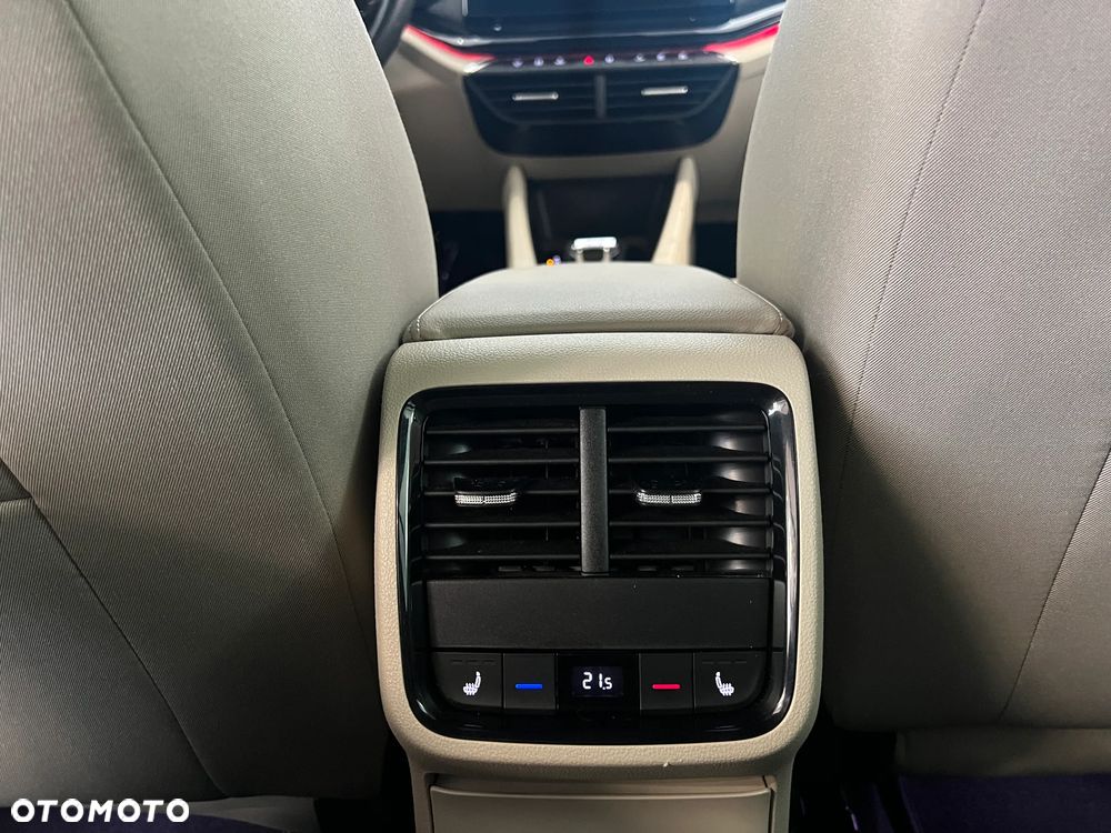 Skoda Octavia 2.0 TSI 4x4 Style DSG - 27