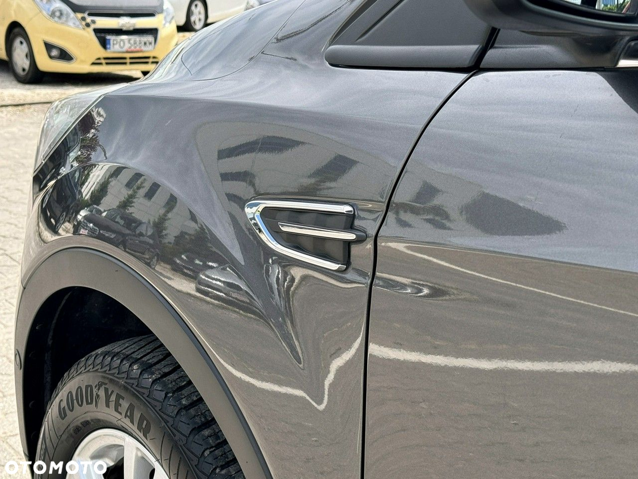 Ford Kuga - 16