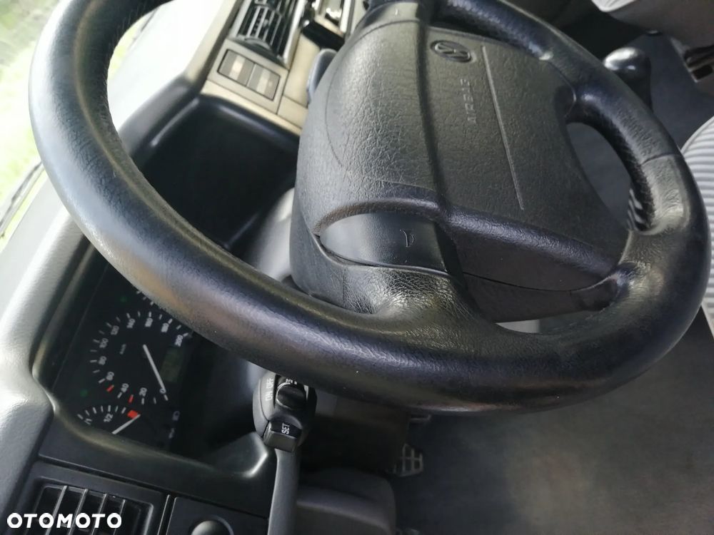 Volkswagen Multivan Standard - 29