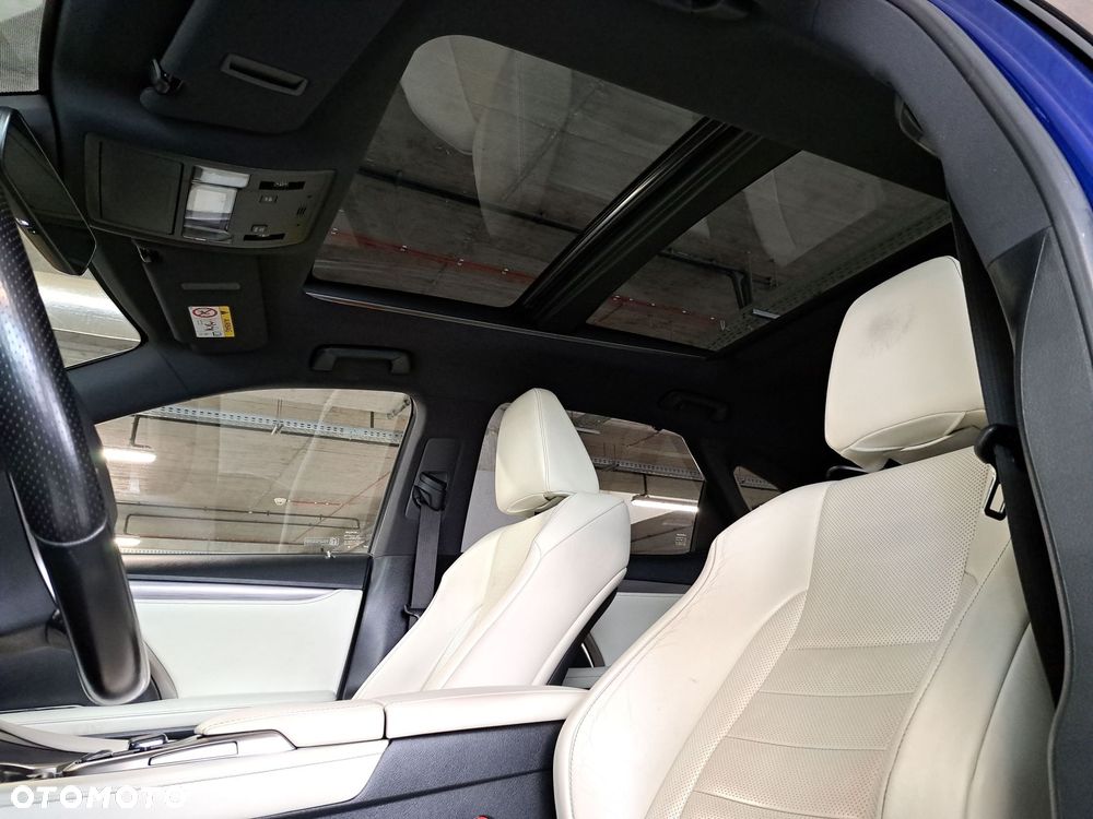 Lexus RX 200t / 300 F Sport - 40
