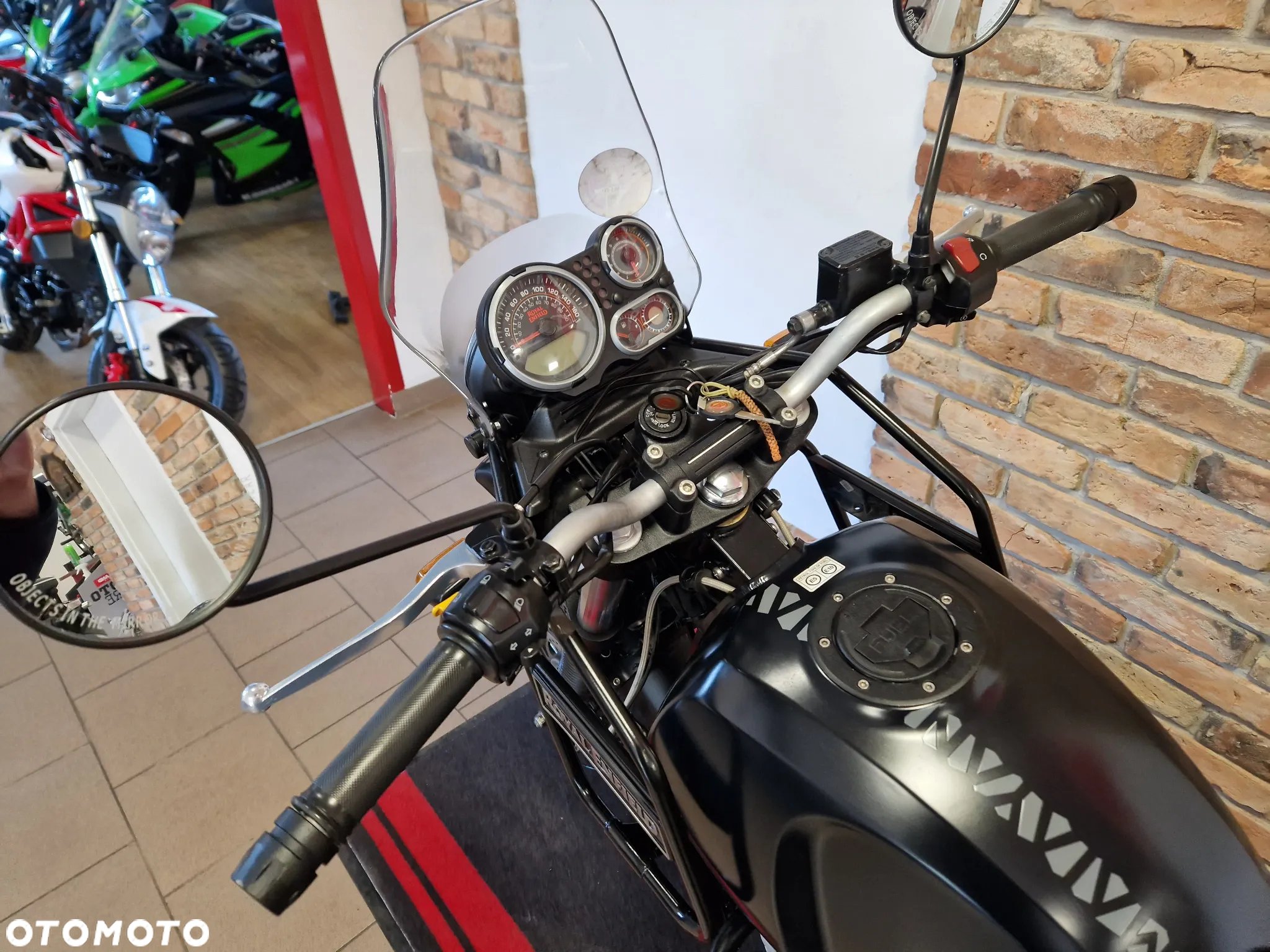 Royal Enfield Himalayan - 18