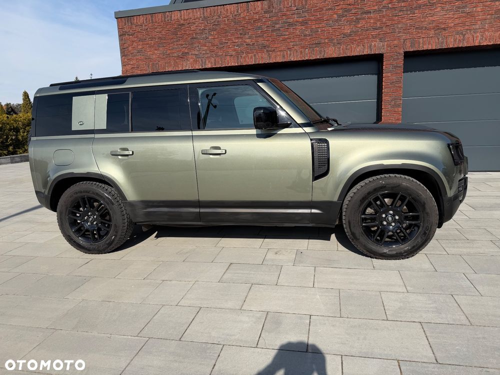 Land Rover Defender - 4