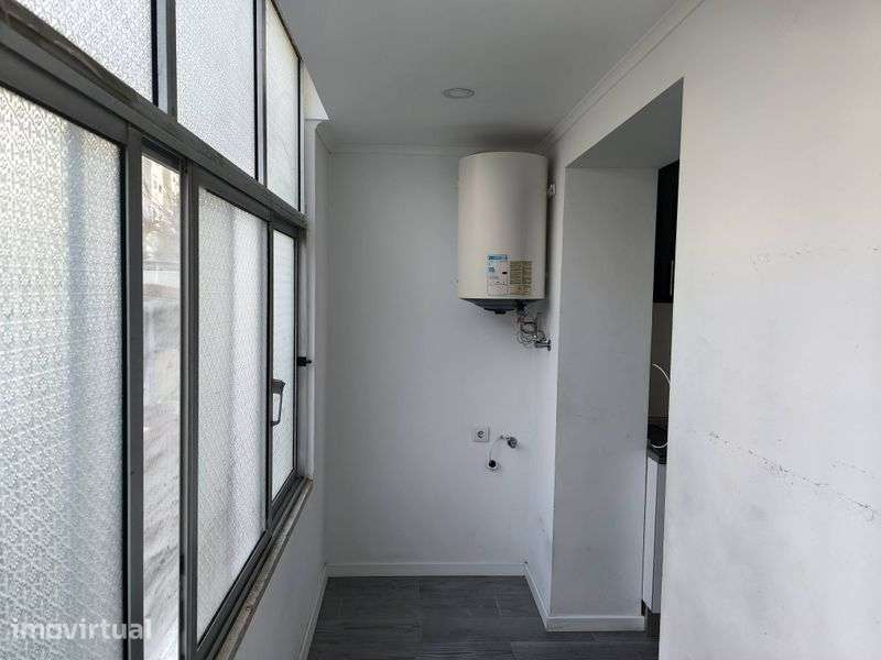 Apartamento T2 em olival basto - Grande imagem: 3/12