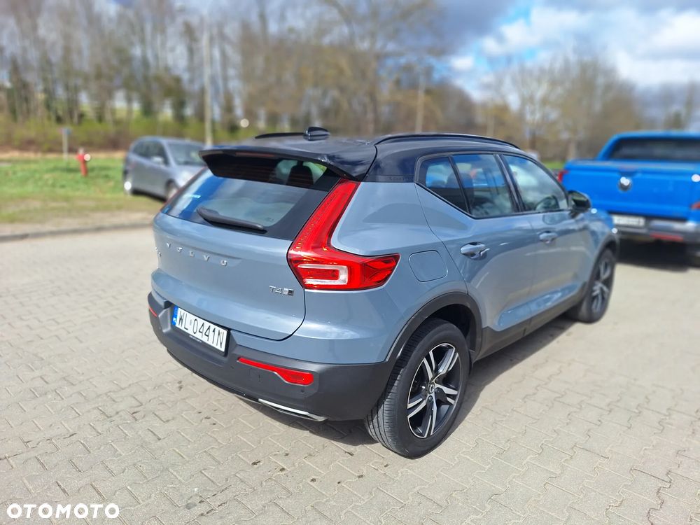 Volvo XC 40 T4 AWD R-Design - 4
