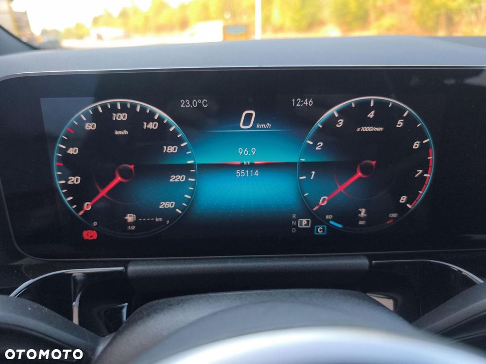 Mercedes-Benz GLA - 17